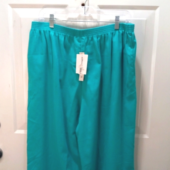 NWT Alfred Drummer Womens Teal Pull on Stretch Pants.      Size 20 - Picture 1 of 5
